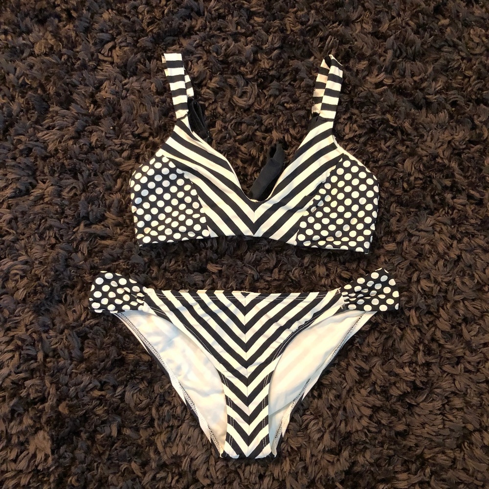 Black/Cream Striped Bikini